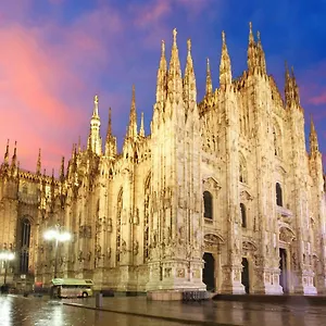 ca-duomo-milan-20122-2.italymilanhotels.net/