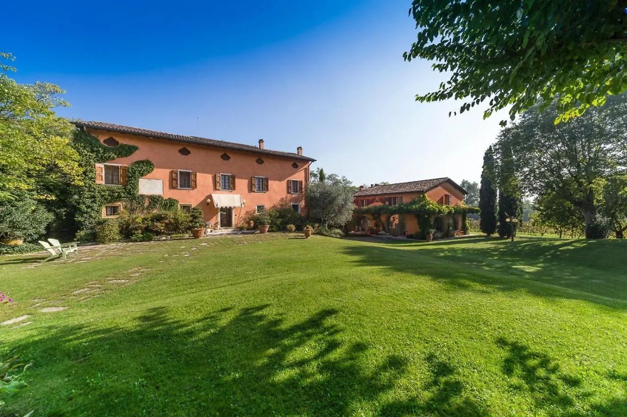 Villa Relais Manerba مونزامبانو